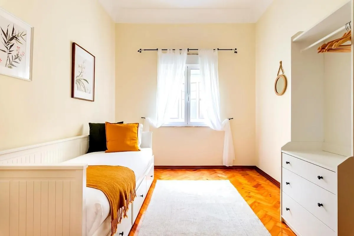 Апартаменты Marques De Pombal Classical Living Лиссабон
